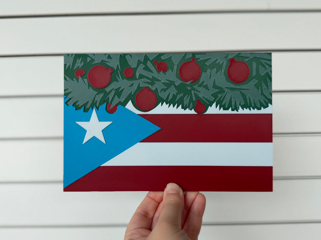 Bandera de Puerto Rico con luces navideñas